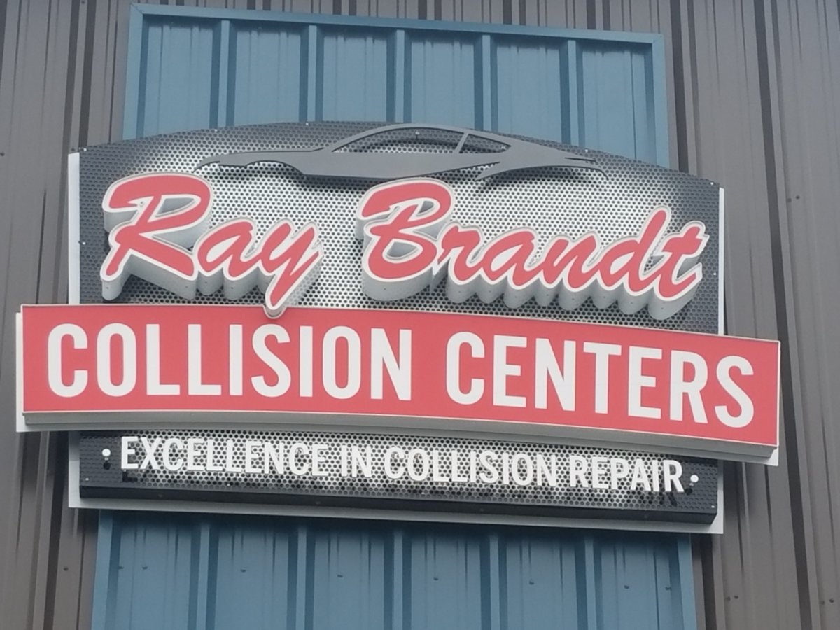 Ray Brandt Collision Center of Elmwood